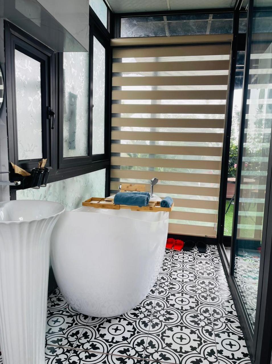 Appartement N&d Happy House- - Phong Tieu Chuan Khach San, Bep Nau Va Nha Ve Sinh Trong Khuon Vien Hanoï